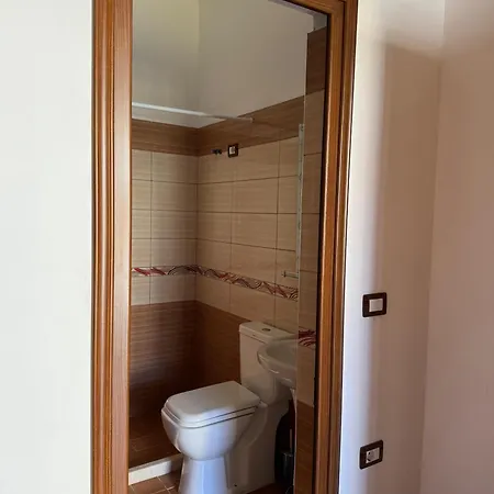 Arben Qemeri Oda ve Kahvaltı