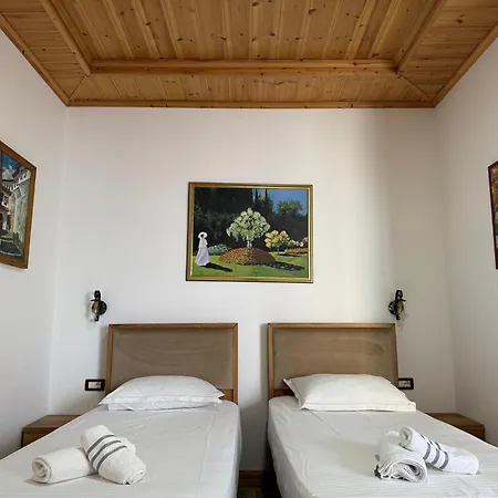 Arben Qemeri Bed & Breakfast