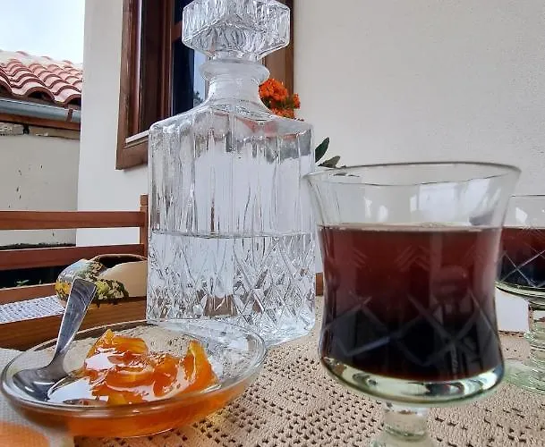Arben Qemeri 培拉特