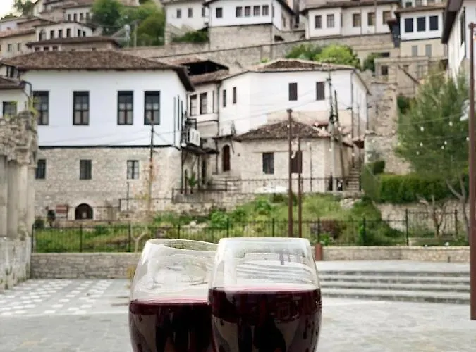 Arben Qemeri 住宿加早餐酒店 3*