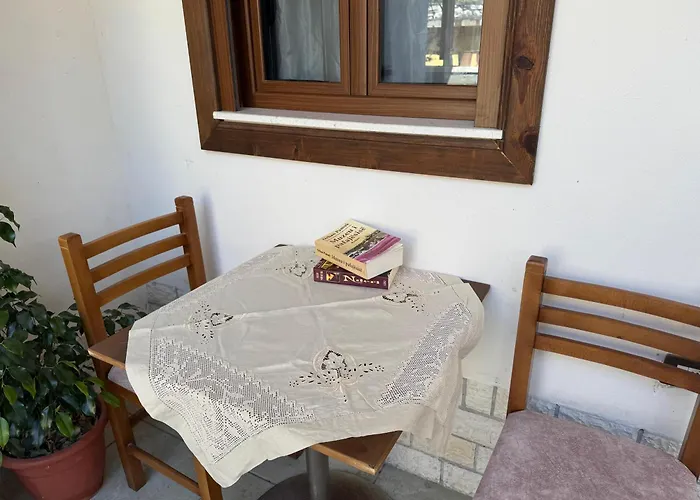 Arben Qemeri 3*